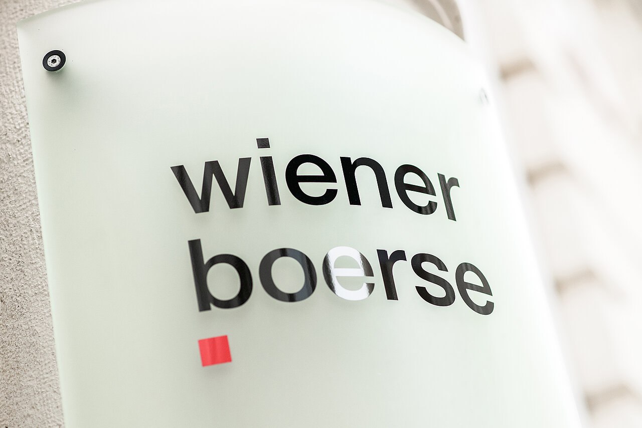 Wiener Börse Gebäude Portal mit Logo